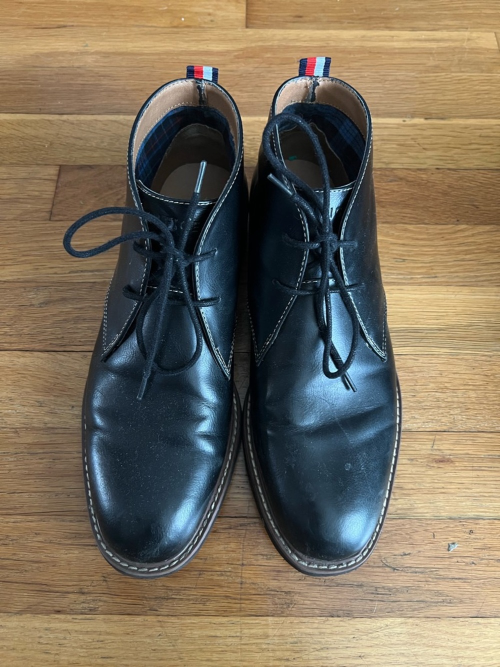 Tommy Hilfiger Black Leather Chukka Boots with Contrast Heel Loop